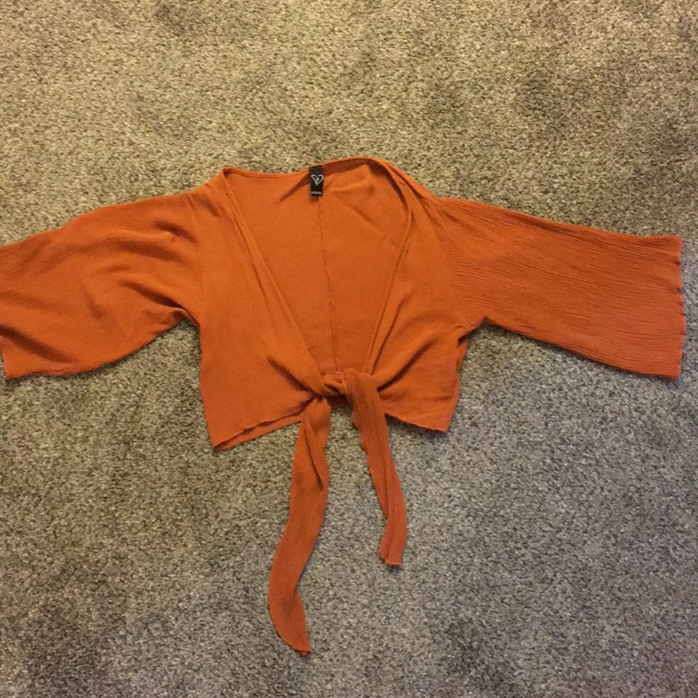 Windsor crop top. Bell sleeves